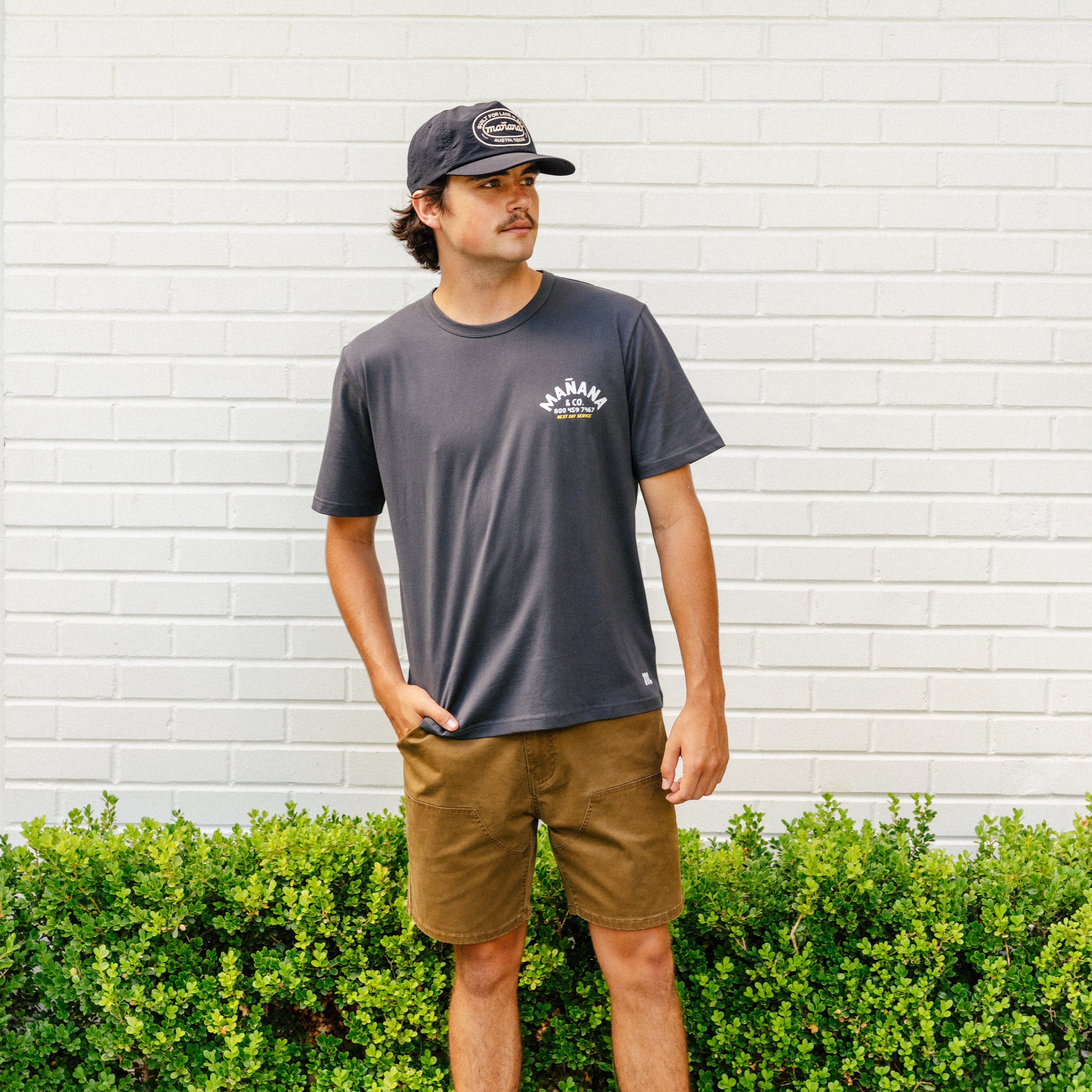 Manana Shop Tee - Black