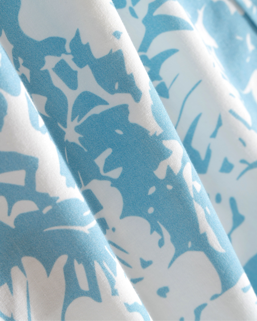 The Breeze Button Up - Floral Print