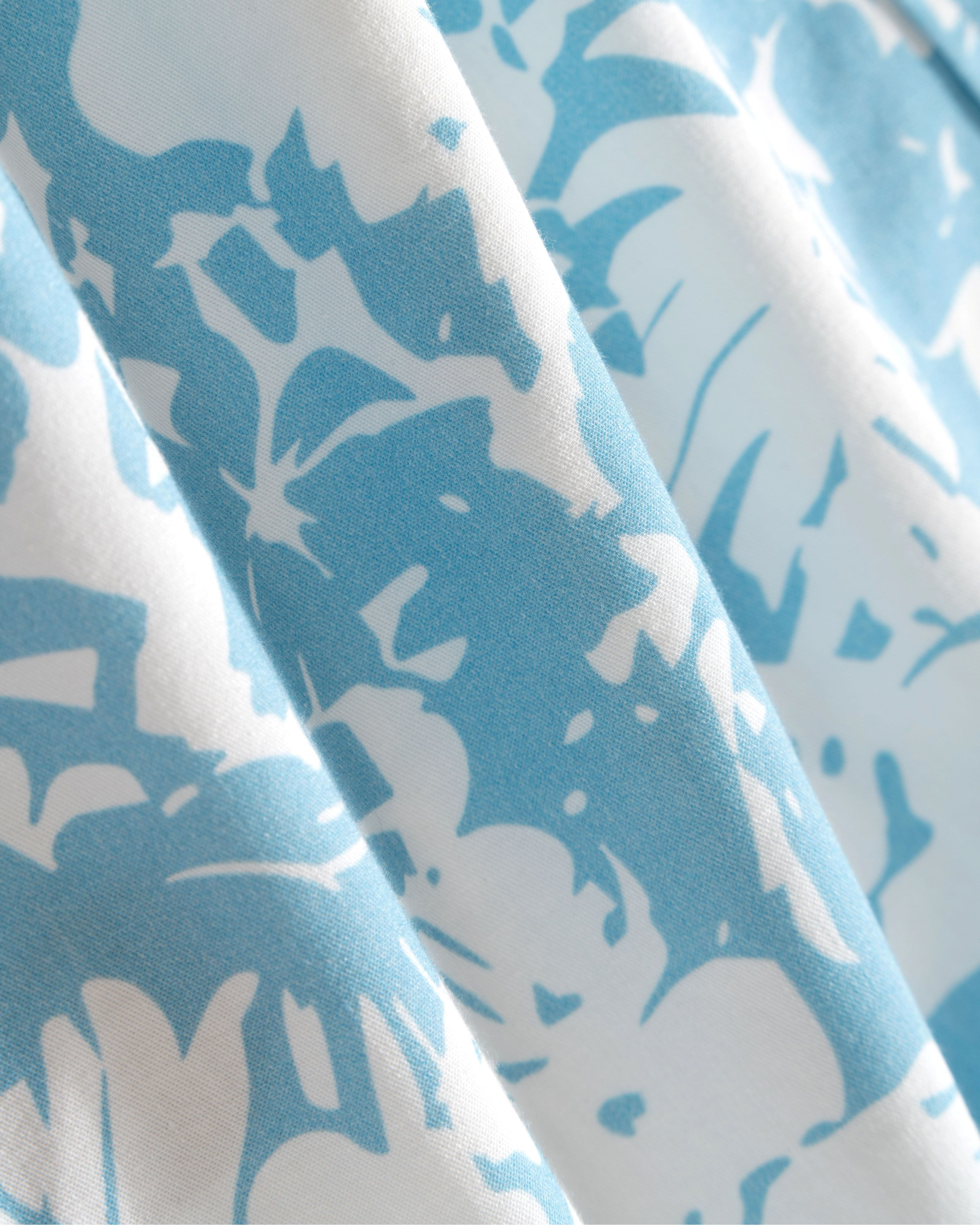 The Breeze Button Up - Floral Print