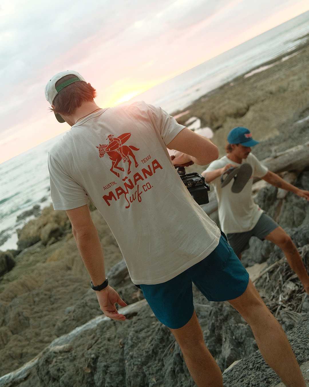 Mañana Surf Horse Tee - Tan